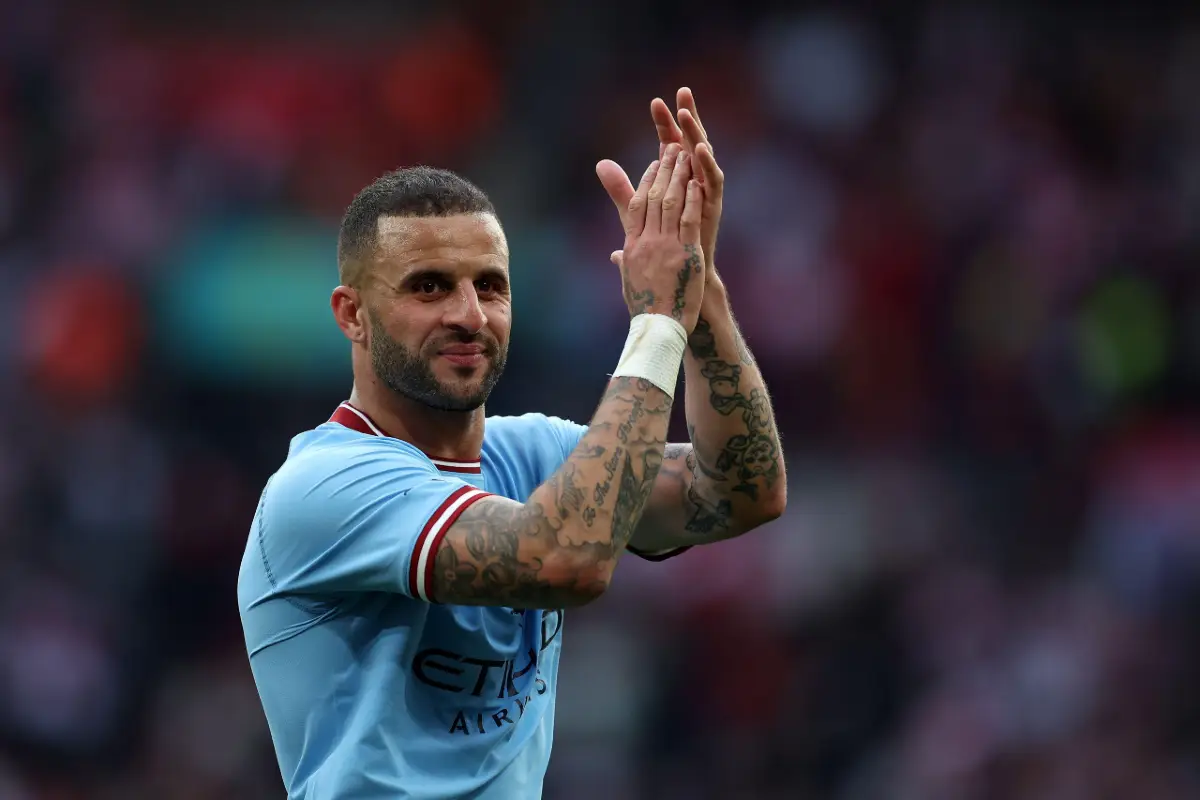 Manchester City Un Club Pr Pare Une Offre Pour Kyle Walker