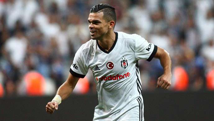 Officiel : Pepe quitte Besiktas