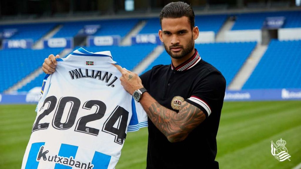 La Real Sociedad bloque Willian José et Diego Llorente