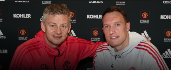 Officiel : Phil Jones prolonge à Manchester United