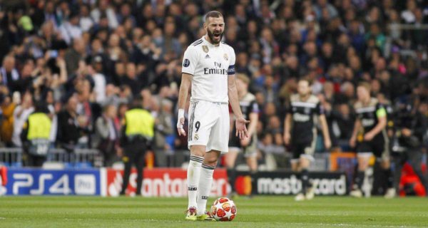 Karim Benzema égale Thierry Henry