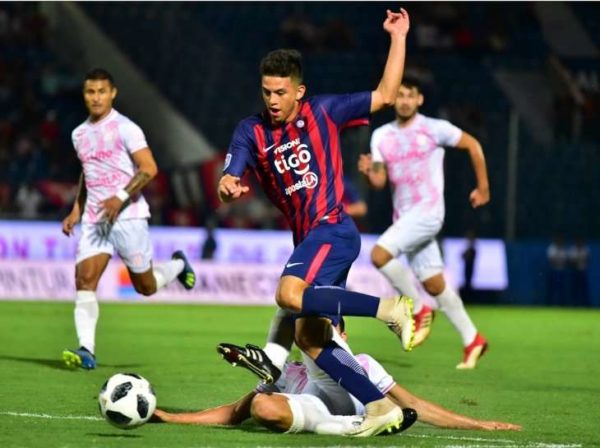 Le FC Barcelone se penche sur un jeune talent paraguayen