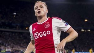 Le PSG aurait accéléré pour Van de Beek