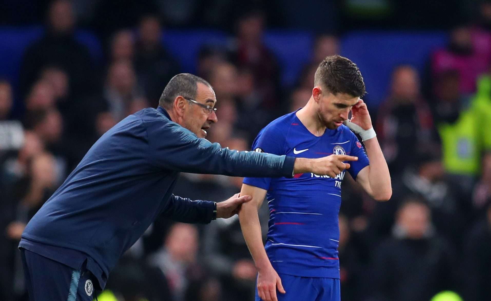 Chelsea : Jorginho pourrait encore suivre Maurizio Sarri à ...