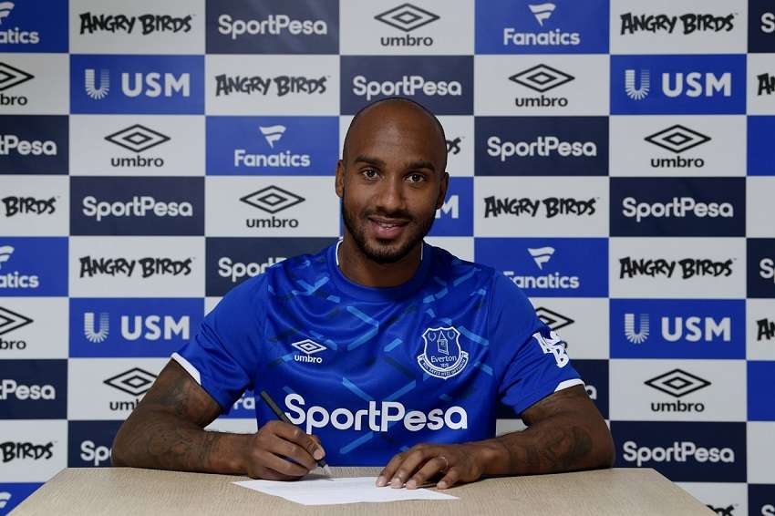 Officiel : Fabian Delph signe à Everton