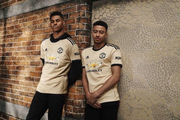 Man Utd : le maillot extérieur 2019/2020 dévoilé