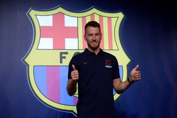 FC Barcelone : Neto a été présenté