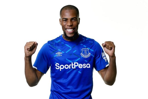 Officiel : Djibril Sidibé prêté à Everton