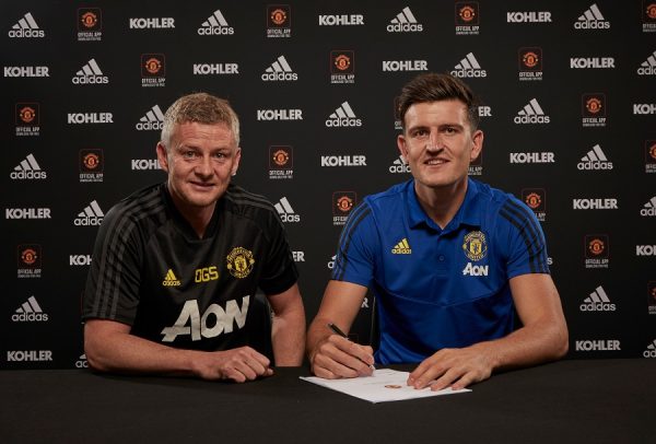 Officiel : Harry Maguire signe à Manchester United pour un montant record