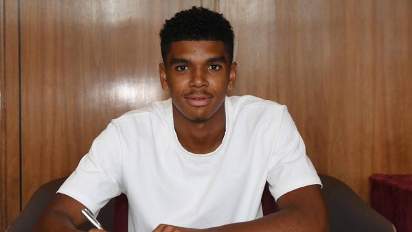 Officiel : Tyreece John-Jules prolonge à Arsenal