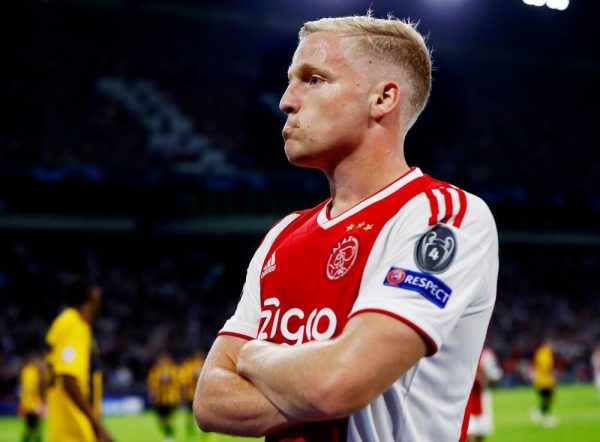 Ajax : une nouvelle touche en Italie pour Donny van de Beek