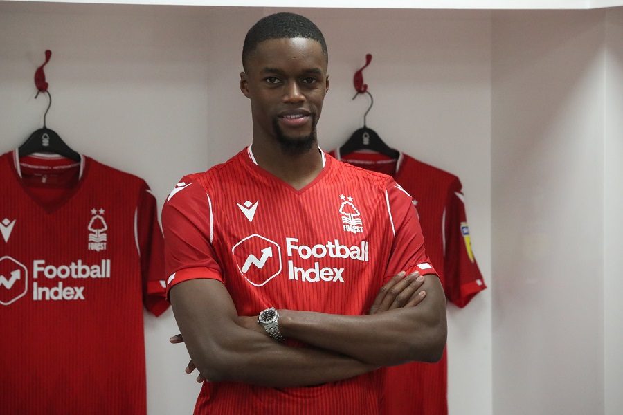 Officiel : Adama Diakhaby reste en Championship