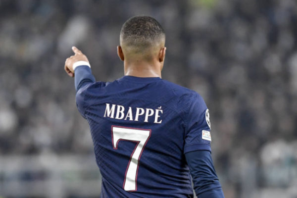 Le PSG aurait entamé des discussions avec Kylian Mbappé