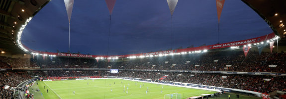 Le PSG cherche une alternative au Parc des Princes.
@xVIxxIVx 