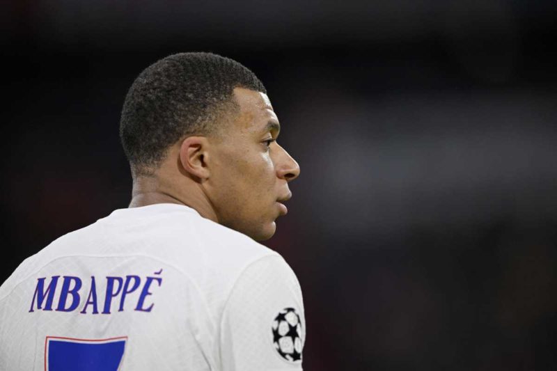 3 clubs hors de la course Kylian Mbappé !