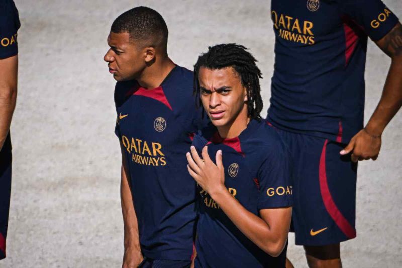 Est-ce que le feuilleton entre le PSG et Kylian Mbappé impactera la carrière d’Ethan Mbappé ?