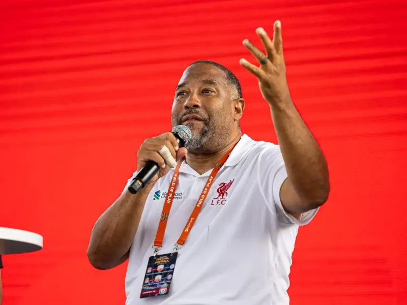 John Barnes se livre sur Jones et Gakpo