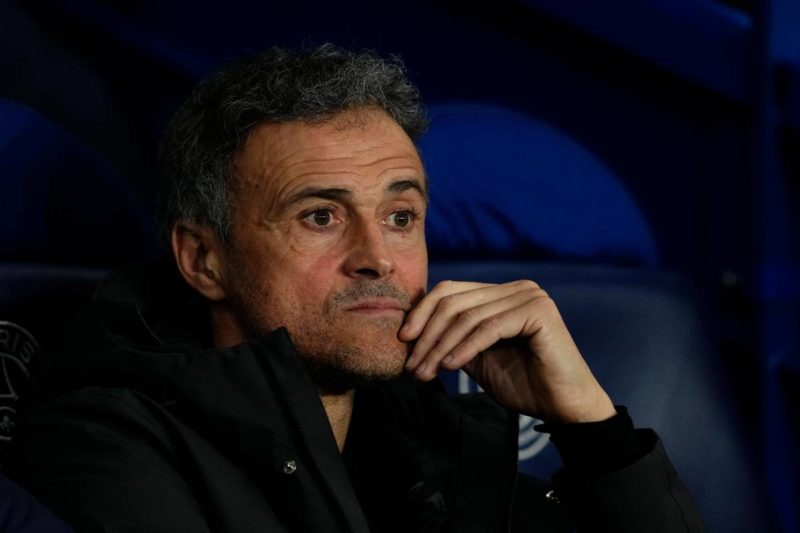 Luis Enrique écarte les questions autour de Mbappé