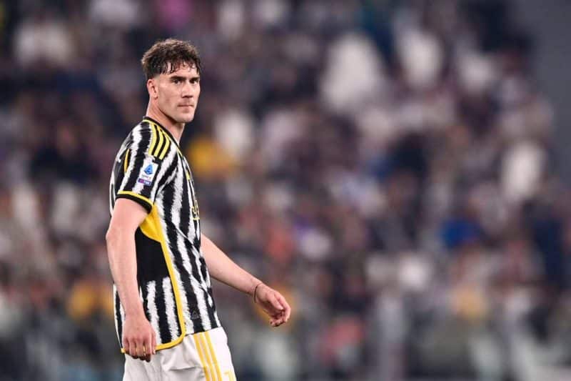 La Juventus souhaite négocier avec Dusan Vlahovic