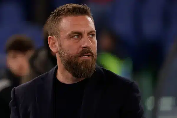 Florent Ghisolfi devrait confirmer Daniele De Rossi à la tête de la Roma