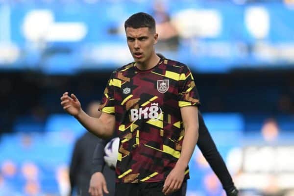 Burnley : Maxime Estève dans le viseur des Loups