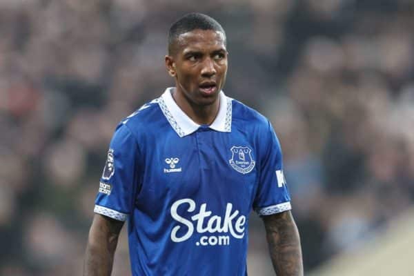 Ashley Young: Pourquoi Everton mise tout sur ce vétéran?