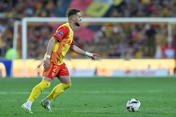 RC Lens : Jonathan Gradit intéresse deux clubs