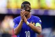Euro 2024 : Kylian Mbappé, en difficulté avec son nouveau masque ?