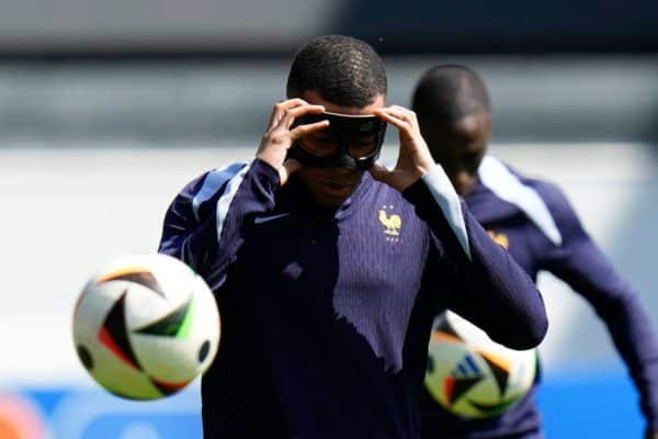 Mbappé recevra-t-il un masque Tortue Ninja de la part de Bułka ?