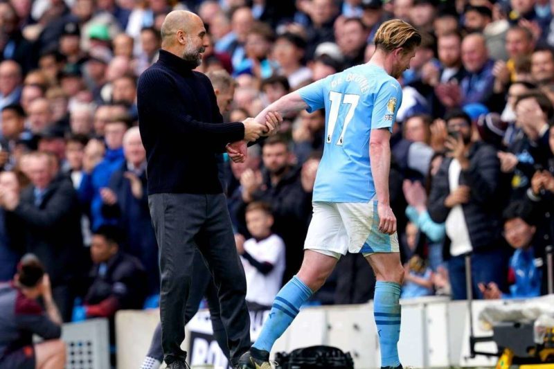 Pep Guardiola se prononce concernant l'avenir de Kevin De Bruyne