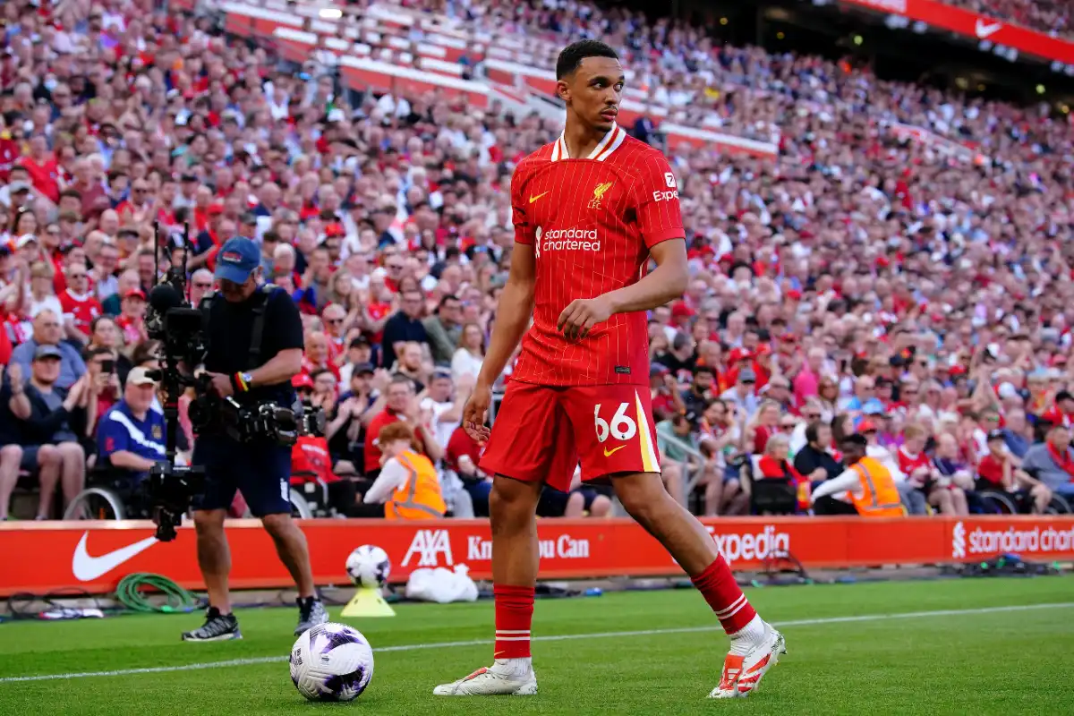 Liverpool : Alexander-Arnold rejette les Reds, Real Madrid à l’affût ?