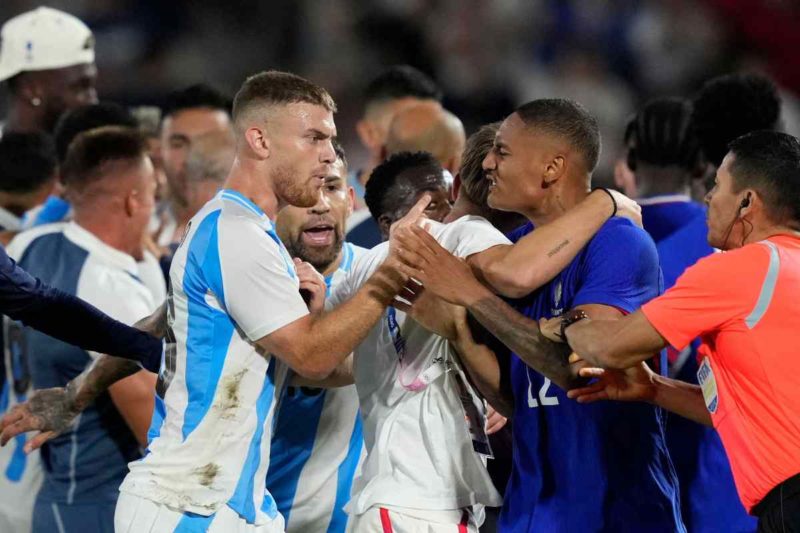 Vidéo : France vs Argentine, une victoire perturbée par une bagarre