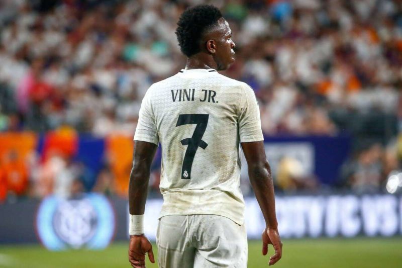 4 fans de foot coupables de racisme contre Vinícius Jr!