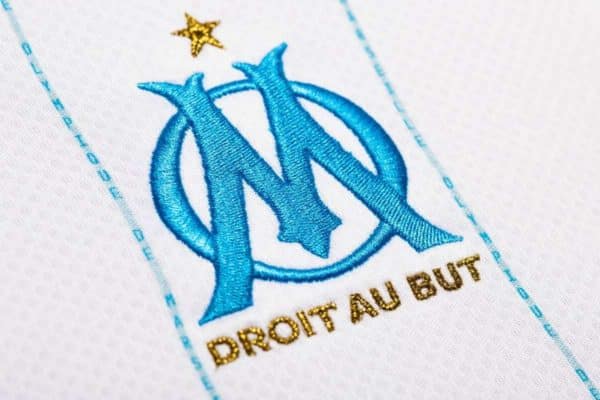 L’OM présente son maillot third : Les réseaux sociaux se déchaînent