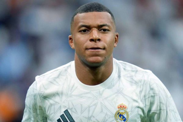 Insolite : Le compte X (Twitter) de Mbappé piraté : Les meilleurs tweets