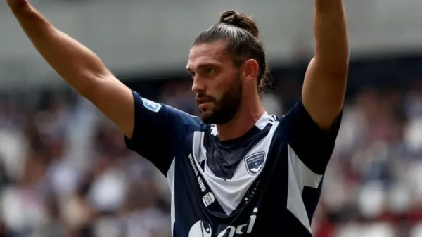 Andy Carroll brille pour ses débuts avec Bordeaux dans un match nul 2-2