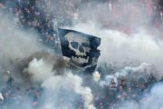 Le derby de Belgrade vire au drame, l’entraîneur blessé !