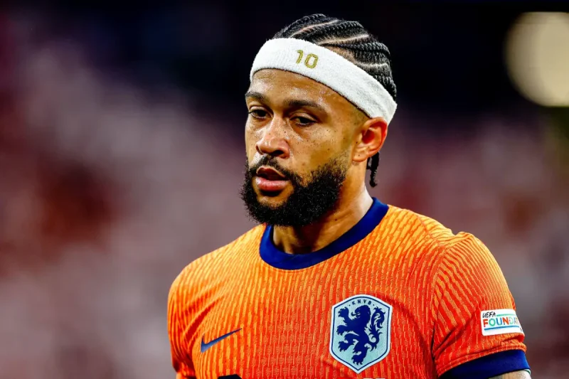 Le transfert de Memphis Depay entaché par un scandale