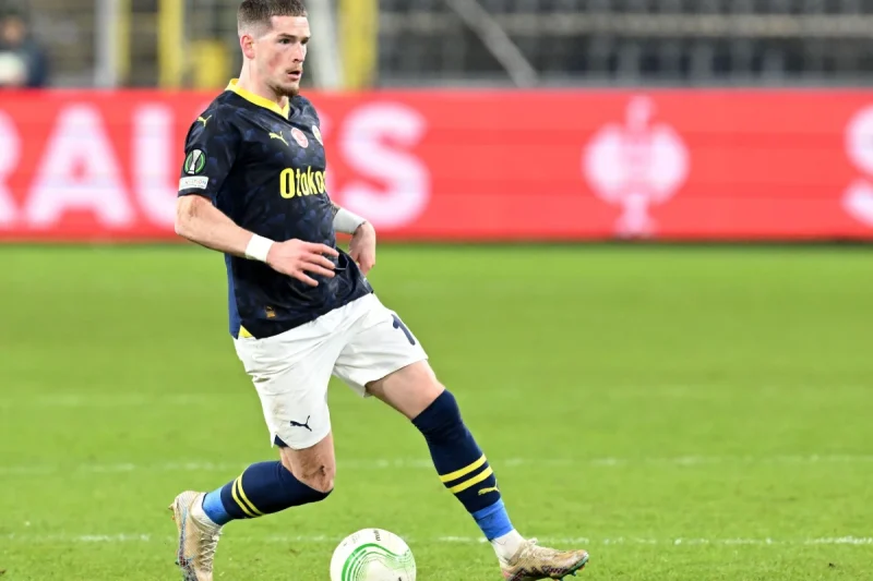 Clap de fin entre Ryan Kent et Fenerbahçe