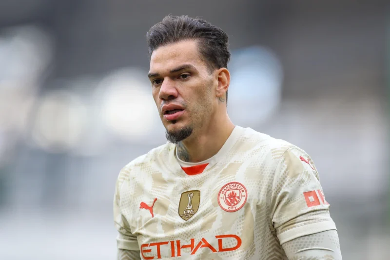 Ederson ne va plus s'en aller