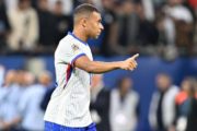 EdF: Un champion du monde 98 défend Kylian Mbappé