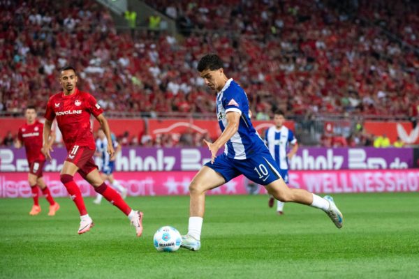 La Premier League attend ce pépite algérien de Hertha Berlin