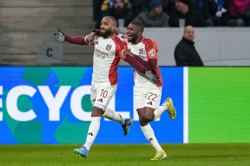 Lacazette en mode record