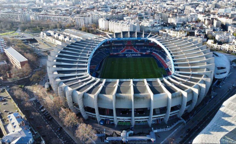 Le PSG et le PFC au Parc des Princes