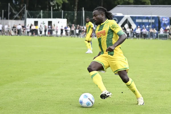 Nantes pourrait perdre Moses Simon en hiver