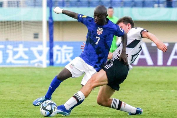 Manchester United va mettre à l’essai un jeune talent américain