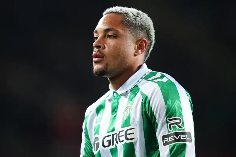 Vitor Roque : Palmeiras dépasse le Betis avec une offre séduisante