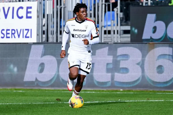 Manchester United: Lecce fixe le prix de Patrick Dorgu