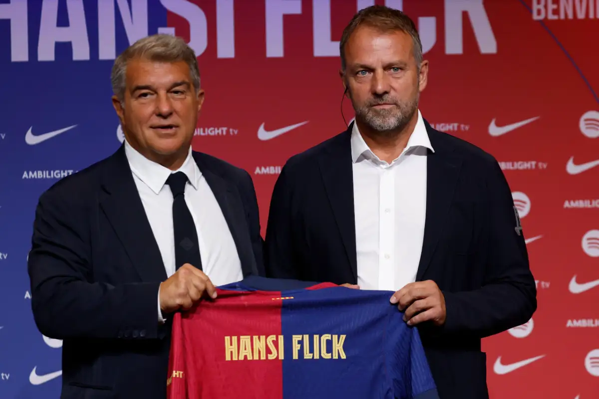 Barça : Hansi Flick sera prolongé avec une condition irrégulière