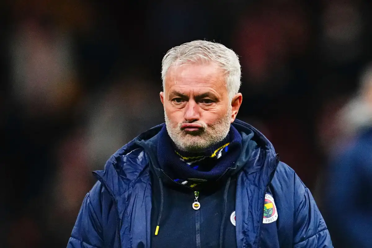 Fenerbahçe : Lourde sanction pour José Mourinho